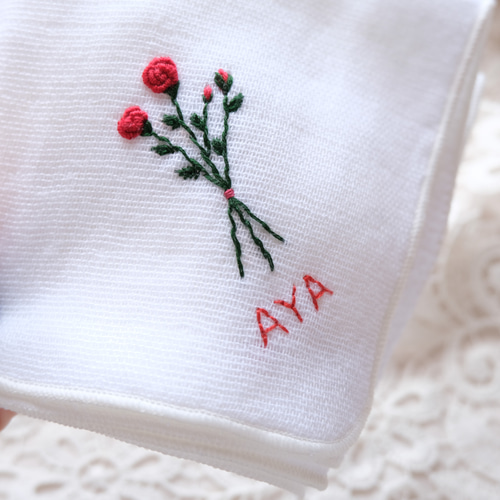 名入れ無料】薔薇手刺繍のガーゼタオルハンカチ(レッド) ハンカチ