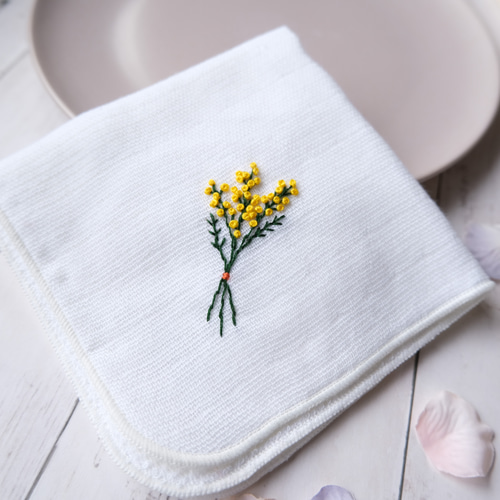 名入れ無料】ミモザ刺繍のガーゼタオルハンカチ ハンカチ・手ぬぐい し