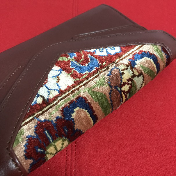 トルコの最高級へレケ絨毯生地を使った牛革長財布 花