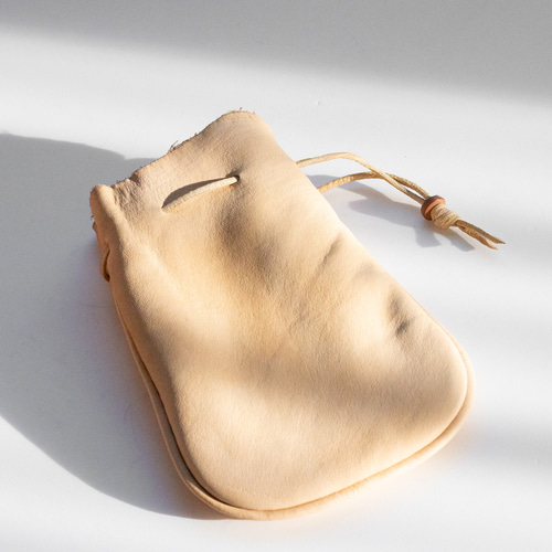 牛革巾着 2250120 巾着袋 yoki 通販 14031584｜Creema(クリーマ)