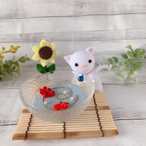 SOLD】夏飾り 金魚 ねこ 朝顔 涼しげ 置き物 ちりめん細工