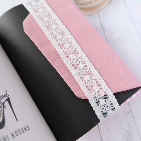 ドレスルーム刺繍のブックカバー(ピンク) 3枚目の画像