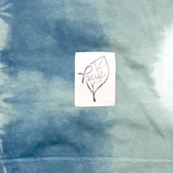 Tシャツメンズ Mサイズ no.34オリジナル カラー藍染 絞り 手染め ユニセックスカジュアル プレゼント父の日 2枚目の画像