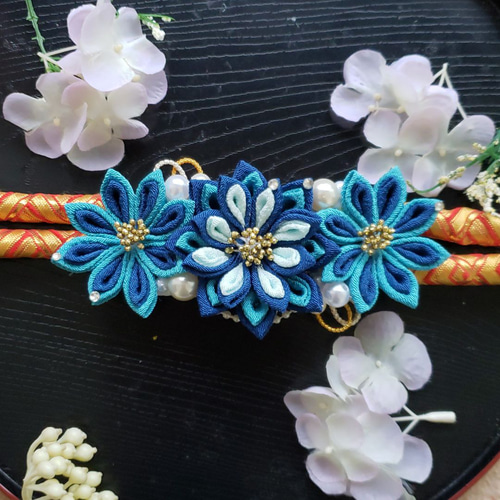 つまみ細工帯留め青七五三成人式青メタリックヤーンビーズパール