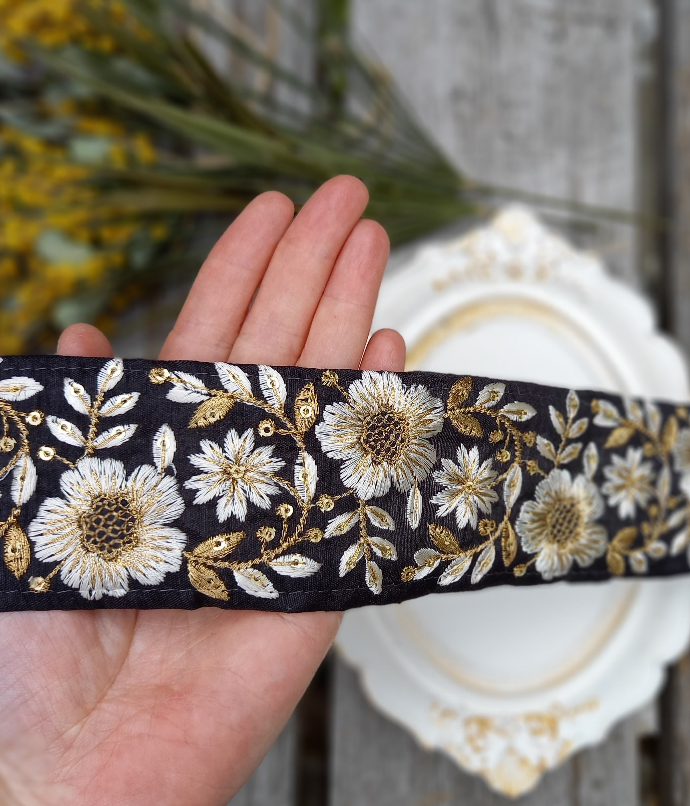 アジアン　ピンク　ピアス　イヤリング　ネイティブ　チロリアンテープ　刺繍リボン