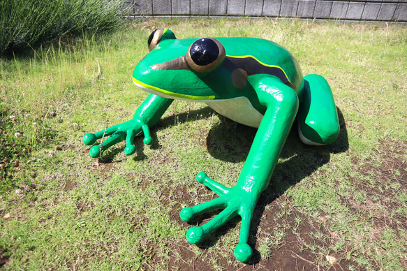 和紙でできた「カエル」の立体作品 1枚目の画像