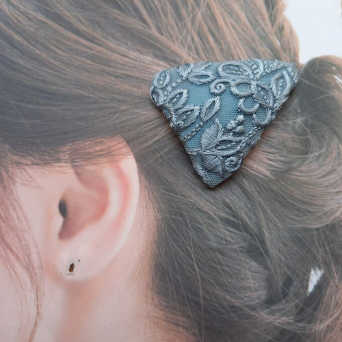 インド刺繍 リボン レース おおぶり 三角 ヘアクリップ ブルー ヘア