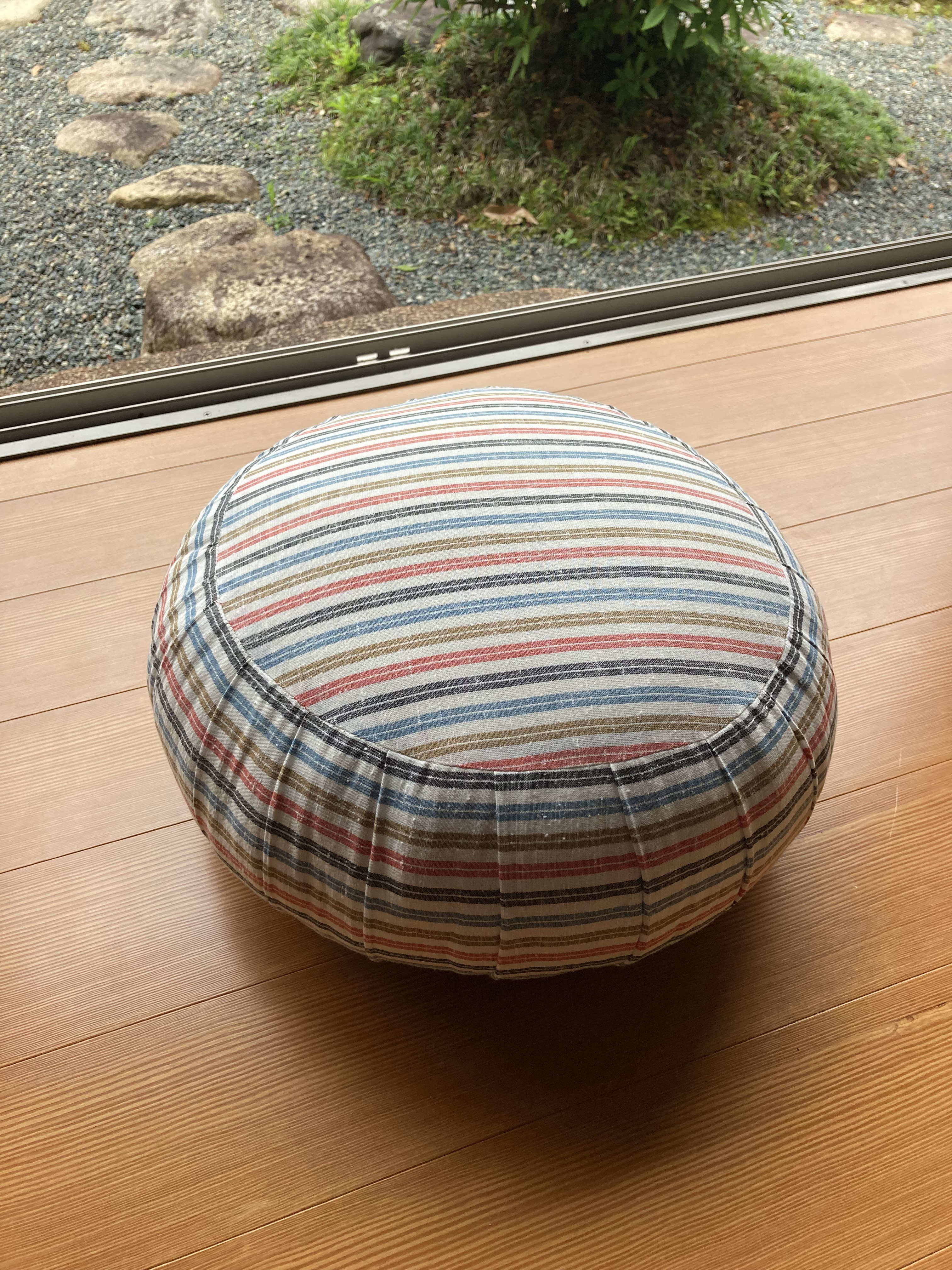 坐禅用　座布　特大　静岡　遠州縞        Ω