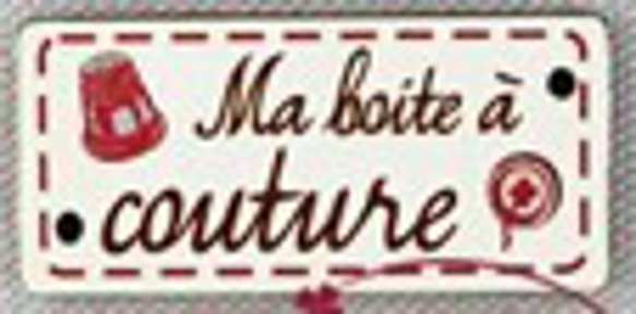 『木製ボタン　アトリエ ボヌール ドゥ ジュール【Ma boite à couture(私の裁縫箱) ①』～２個セット～ 1枚目の画像