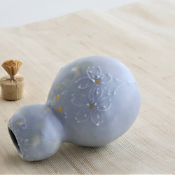 砂糖衣の振出し　花枝ブルーグレーだるまの様な振出し　砂糖衣を羽織った器　金平糖入れ　　お抹茶の器　 4枚目の画像