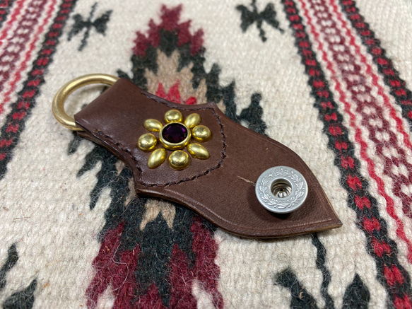 ブラウン レザーオーバーオールキーホルダー(ハイドームアクリル ブラウン レザーオーバーオールキーホルダー(ハイドームアクリル