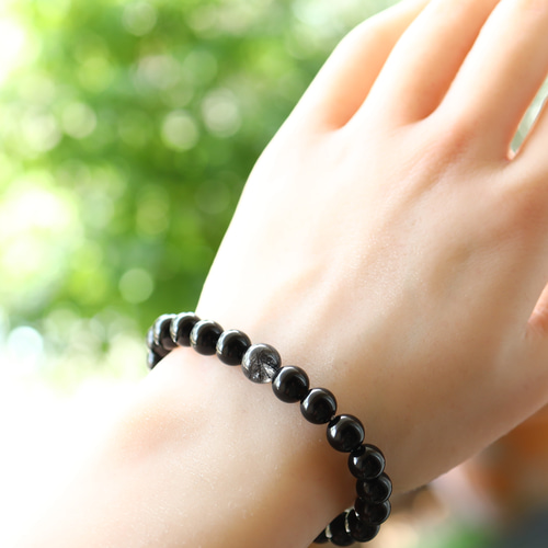 ☆戦いと破邪のお守り☆ブラックルチルクォーツ：8.5ミリ＆モリオン