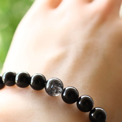 ☆戦いと破邪のお守り☆ブラックルチルクォーツ：8.5ミリ＆モリオン