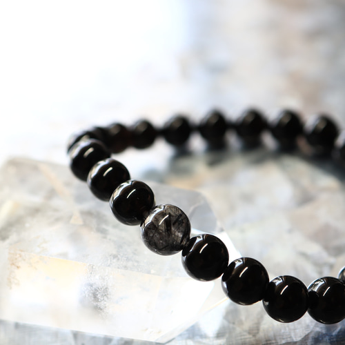 ☆戦いと破邪のお守り☆ブラックルチルクォーツ：8.5ミリ＆モリオン