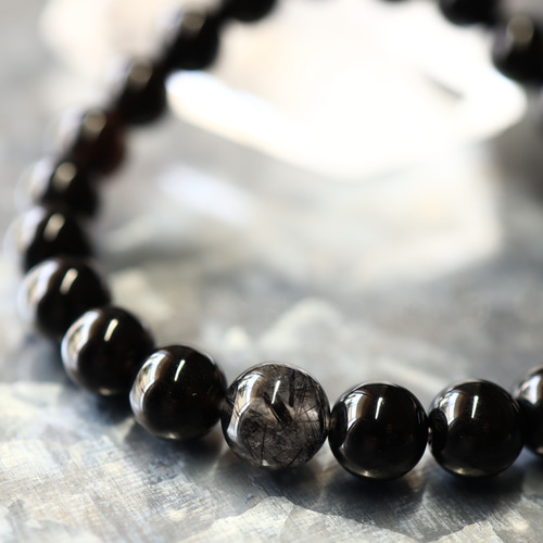 ☆戦いと破邪のお守り☆ブラックルチルクォーツ：8.5ミリ＆モリオン