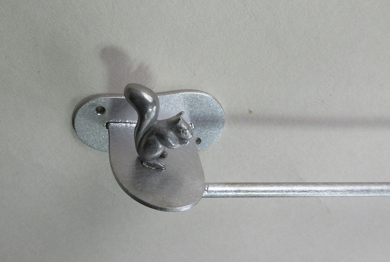 りすのいるタオル掛け（ミニB）