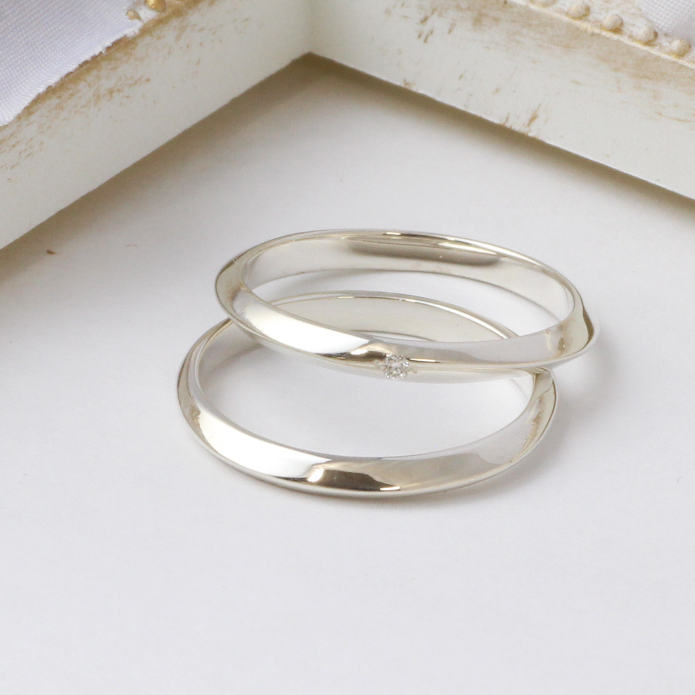ダイヤモンドが美しいペアリング マリッジリング 結婚指輪に