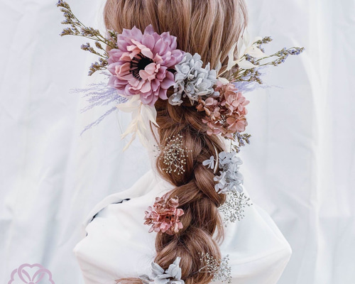くすみピンクのラプンツェル風ヘッドドレス ドライフラワーの髪