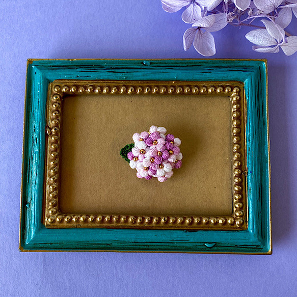 刺繍糸で編んだ紫陽花ブローチ(ピンク) 3枚目の画像