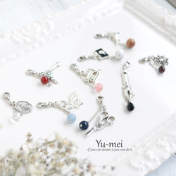 薔薇のマスクチャーム ピアス イヤリング ⭐️⭐️ハンドメイド 薔薇のマスクチャーム ピアス イヤリングハンドメイド