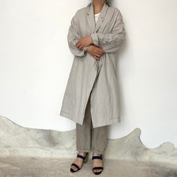 [ Ladies ] カスミソウ刺繍ライトコート -light gray- 梅雨寒軽量アウター 2枚目の画像