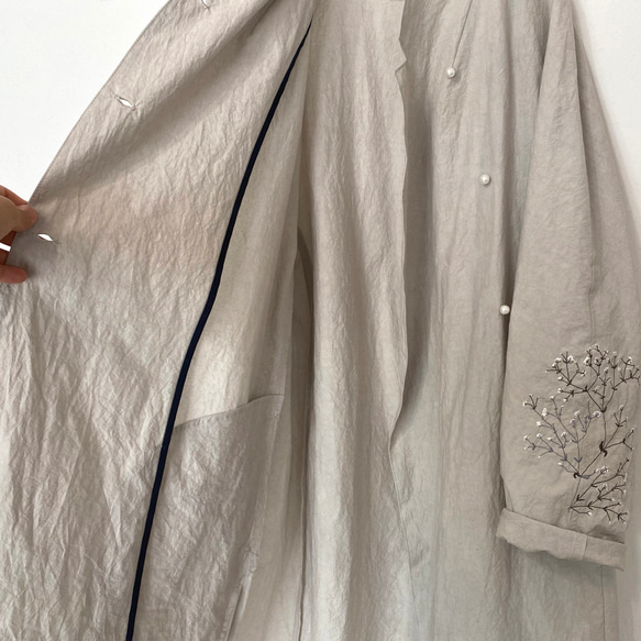 [ Ladies ] カスミソウ刺繍ライトコート -light gray- 梅雨寒軽量アウター 18枚目の画像