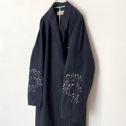 [ Ladies ] カスミソウ刺繍ライトコート -dark navy- 梅雨寒軽量アウター 2枚目の画像