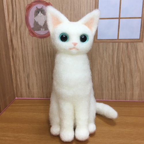 羊毛フェルト　白猫　No.36 羊毛フェルト 白猫 （羊毛フェルト】ふわふわ白猫ちゃん - にゃ