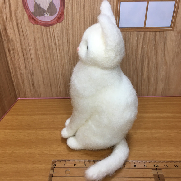 羊毛フェルト　白猫 8枚目の画像