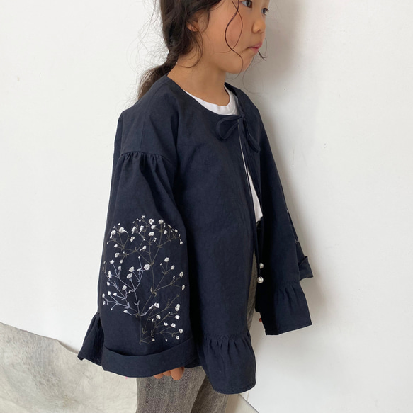 [ Kids ] カスミソウ刺繍ライトコート -dark navy- 梅雨寒軽量アウター 5枚目の画像