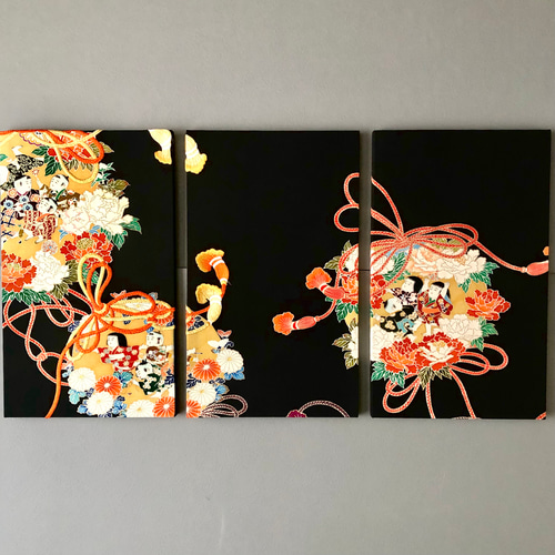 大きな着物のファブリックパネル アンティーク 漆黒に遊ぶこども（3枚