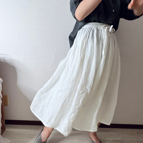 入手困難★Houttuynia cordata 　ギャザースカートlinen 白 入手困難☆Houttuynia cordata ギャザースカートlinen 白 レディース