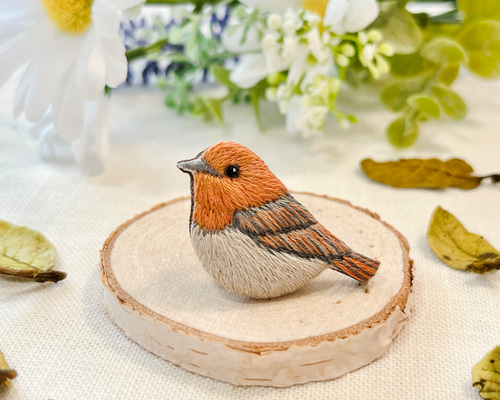 コマドリ 刺繍 ブローチ（ 野鳥 鳥 小鳥 ） ブローチ mame.pii【11/16