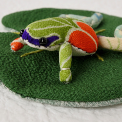 カエルと睡蓮の葉 ks-1 5枚目の画像