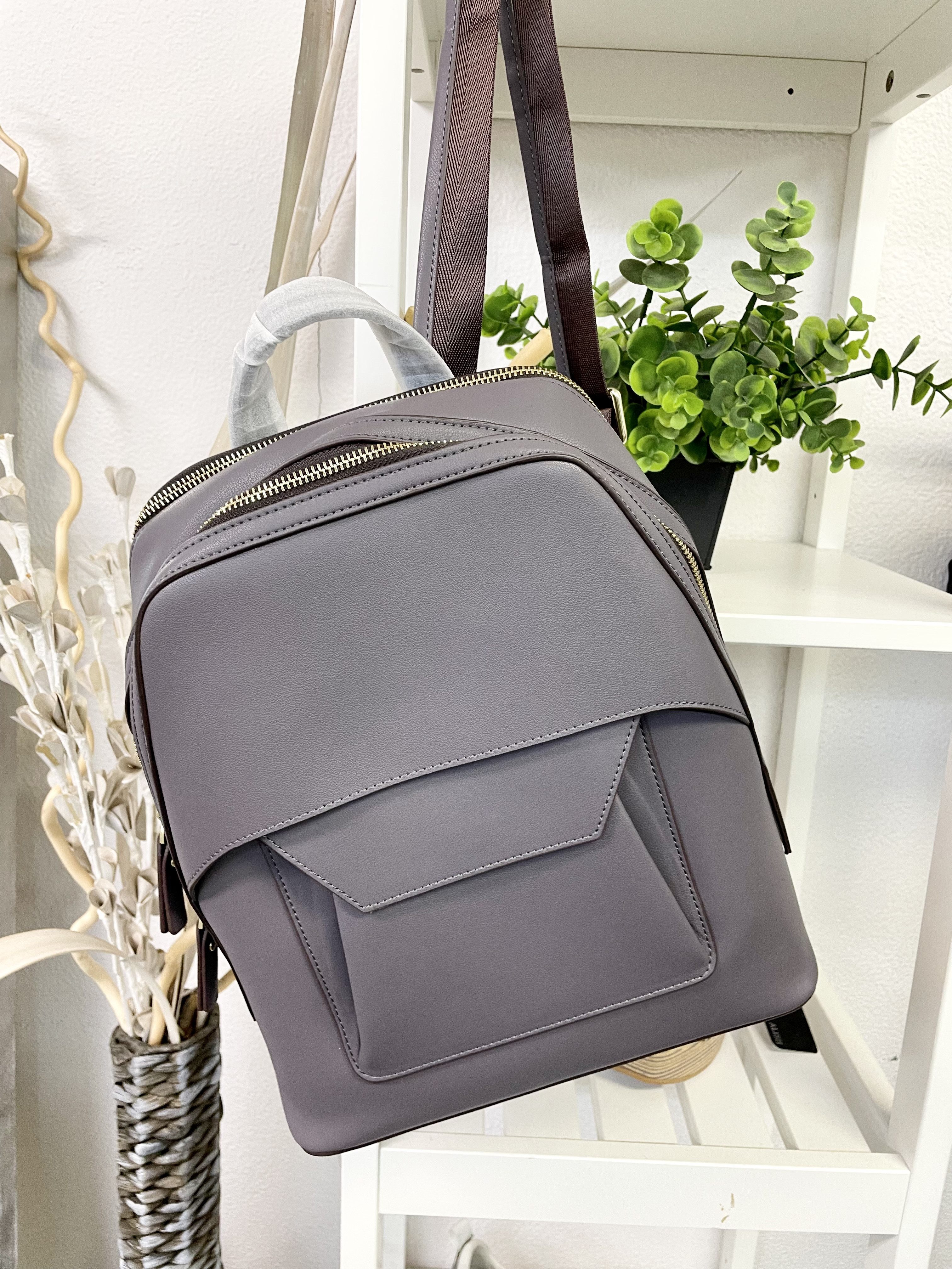 柔らかレザー2wayリュック☆ダブルファスナーでセパレート☆A4収納便利☆通勤、通学☆グレー色