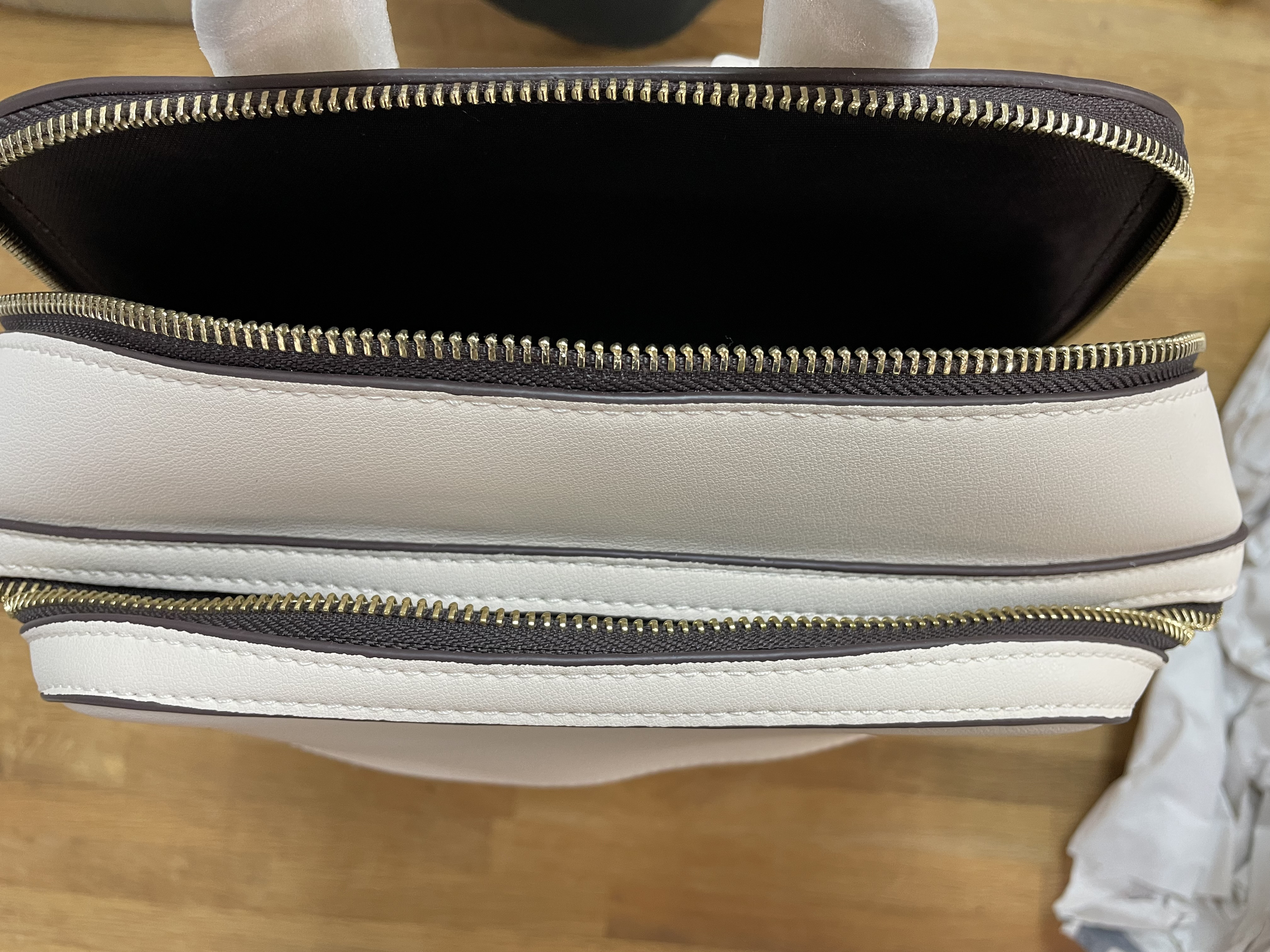 柔らかレザー2wayリュック☆ダブルファスナーでセパレート☆A4収納便利☆通勤、通学☆グレー色