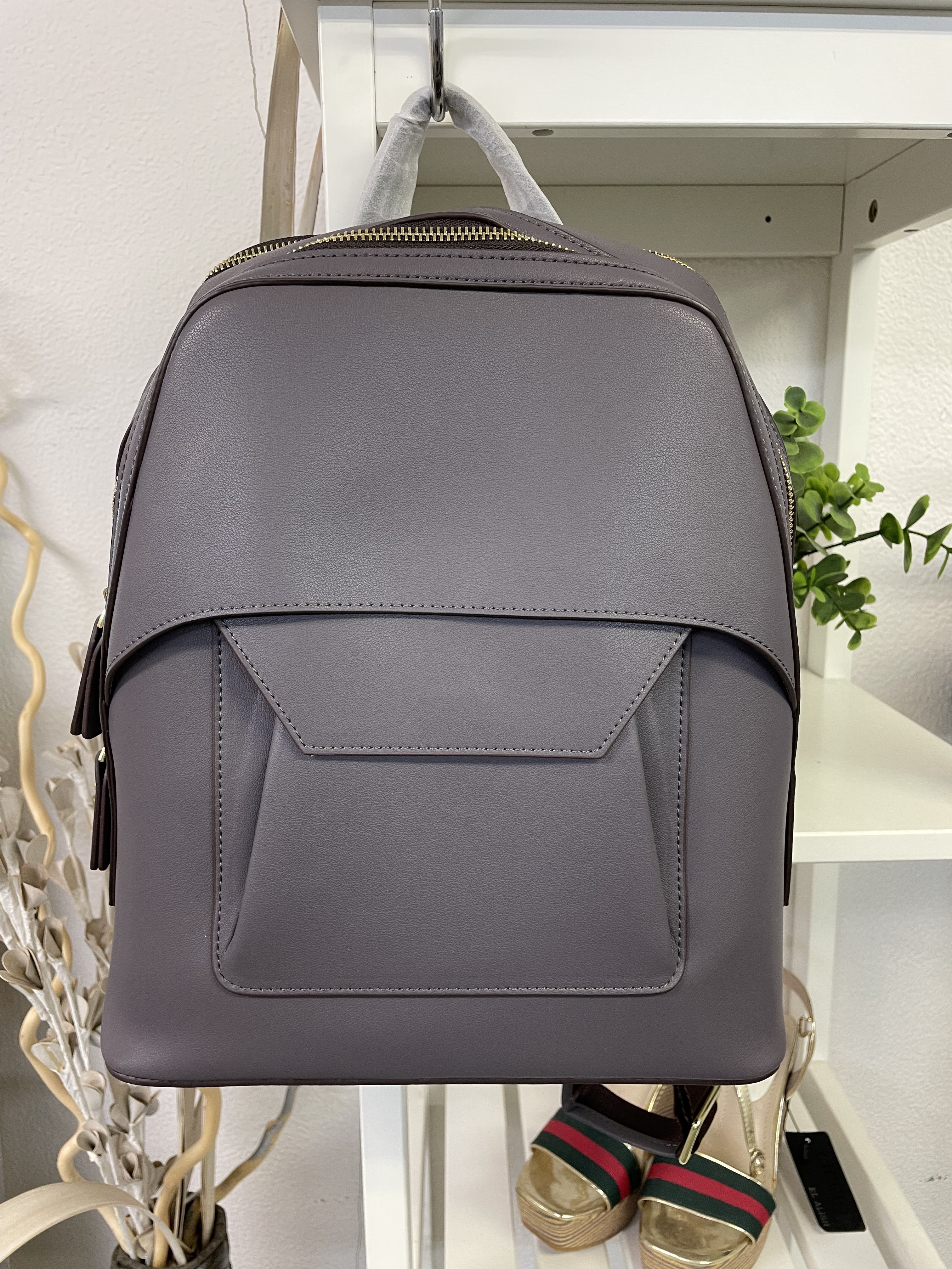 柔らかレザー2wayリュック☆ダブルファスナーでセパレート☆A4収納便利☆通勤、通学☆グレー色