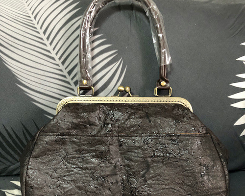 アンズルーム★2WAY★着物　帯★がま口バッグ★ハンドバッグ★ショルダー★黒　金 アンズルーム☆2WAY☆着物 帯☆がま口 バッグ☆ハンドバッグ
