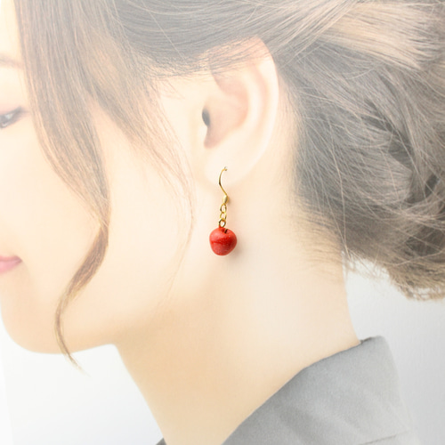 こだわりのミニチュア林檎 ✾樹脂粘土 フルーツ（ピアス / イヤリング