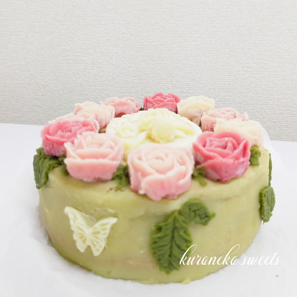 台湾カステラのフラワーケーキ（秘密の花園　薔薇×フェアリー）さつま芋スイーツのデコレーションケーキ 　グルテンフリ 5枚目の画像