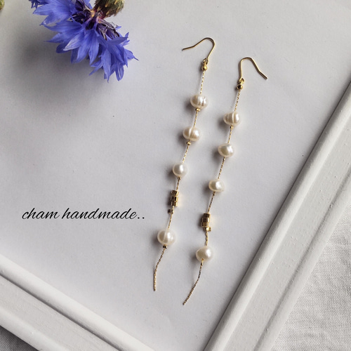 AHKAH ペタルパールピアス　淡水パール　チェーンピアス PGペタルチェーン淡水パールピアス - 12Twelve Agenda