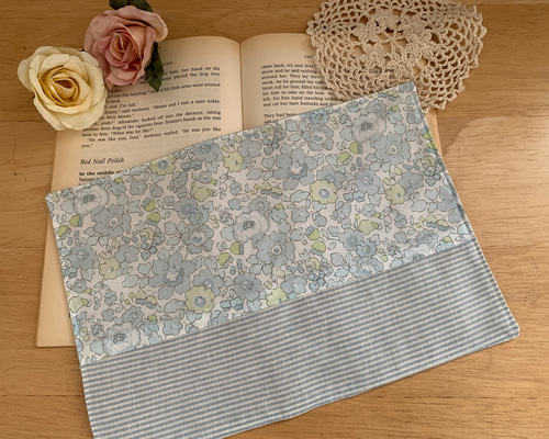 リバティ　ベッツィのランチョンマット☆ビンバンブーン LIBERTY FABRICS リバティプリント 国産タナローン生地＜Betsy