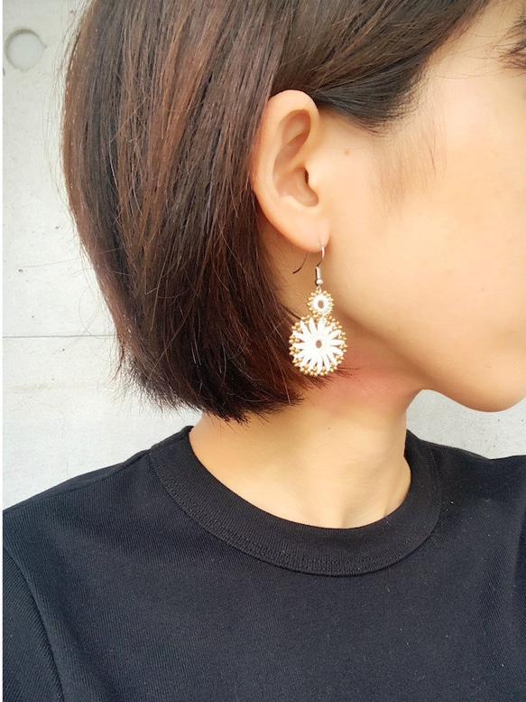▢ 質樸 ▢ 蕾絲針織耳環【白金】 第1張的照片