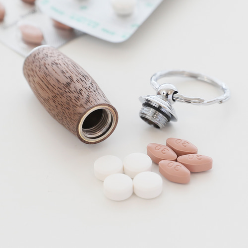 天然木のピルケース 薬・サプリメント入れ その他携帯アクセサリー