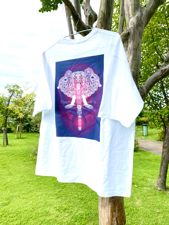 バックプリント 5.6オンス:ヘビーウエイトプリントTシャツ　elephants in flowers パープル　 7枚目の画像