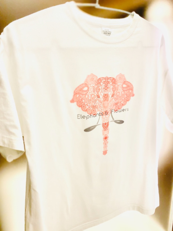 【M】5.6オンス:ヘビーウエイトプリントTシャツ　elephants and flowers 5枚目の画像