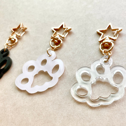 肉球フレームアクリルキーホルダー 星 猫 犬 キーリング NEKO+HOLIC