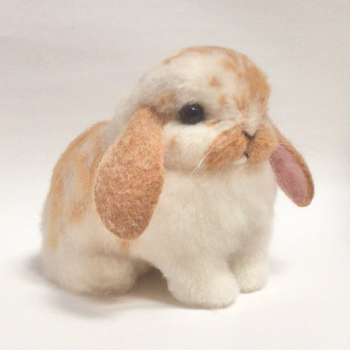 ロップイヤーのウサギさん 羊毛フェルト 羊毛フェルト チイサナハアト
