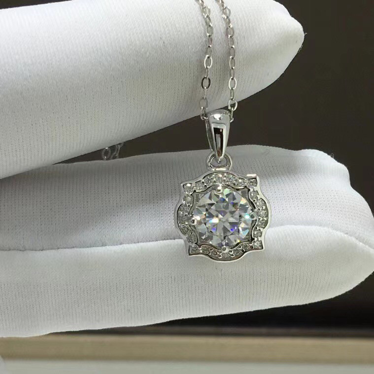 【newデザイン】モアサナイト ネックレス s925