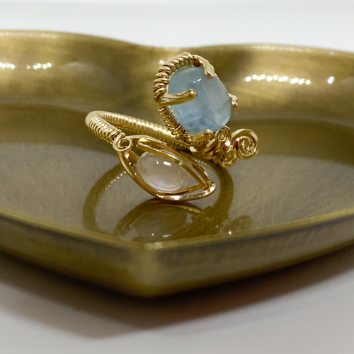 アクアマリンとブルームーンストーンの14kgfリング 指輪・リング